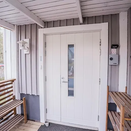 Kaeytaennoellinen Huoneisto Pietarsaaressa